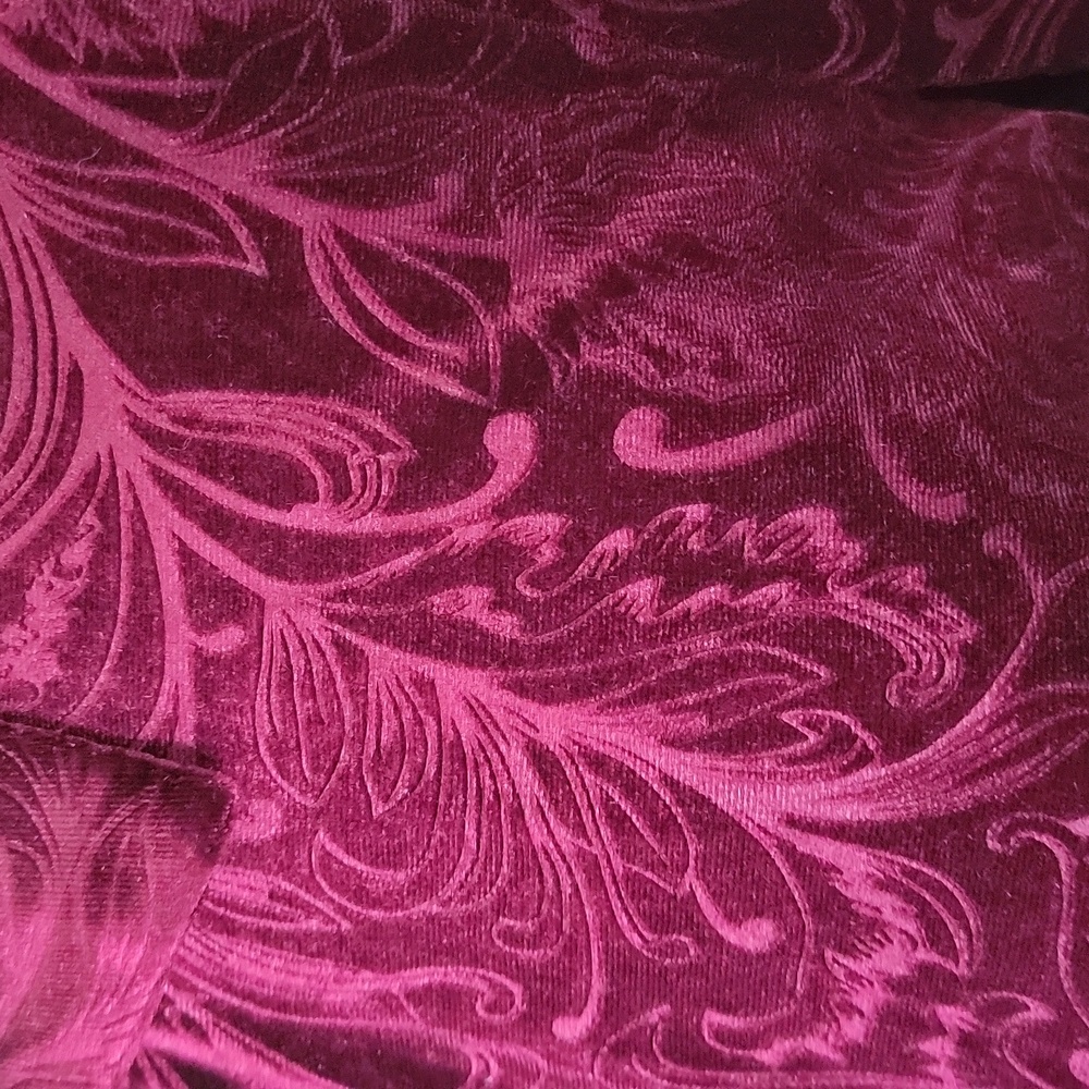 Cherrybetty Floral Print Velvet Blouse - Picture 4 of 6